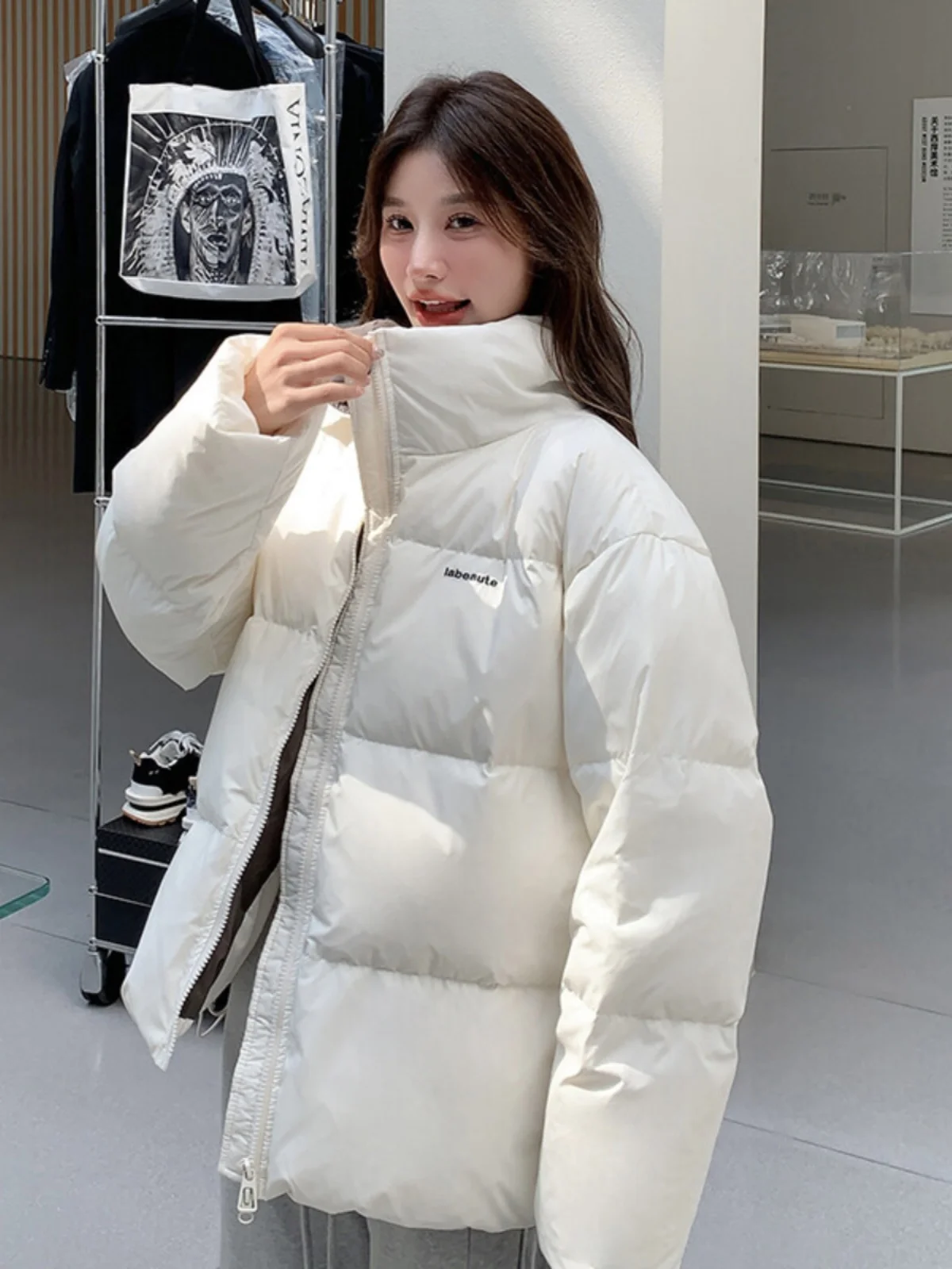 This Year's Popular Short 90 White Duck Down Down jacket Women Winter 2024 New Small Puff down Coat