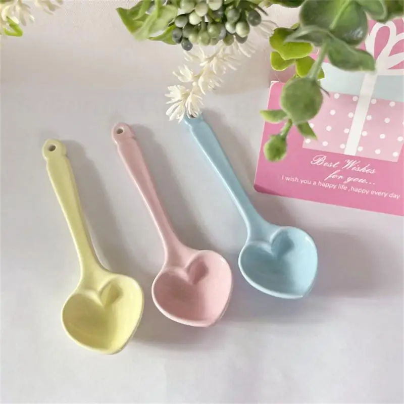 1pcs Tableware Spoon Macaroon Love Spoon Dinnerware Ice Cream Dessert Spoon Coffee Stirring Spoon Kitchen Tableware Kitchen Tool