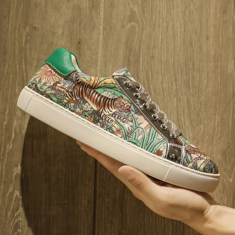 

New Chinese painting style democratic canvas shoes breathable casual comfortable light wear-resistant white tide shoes