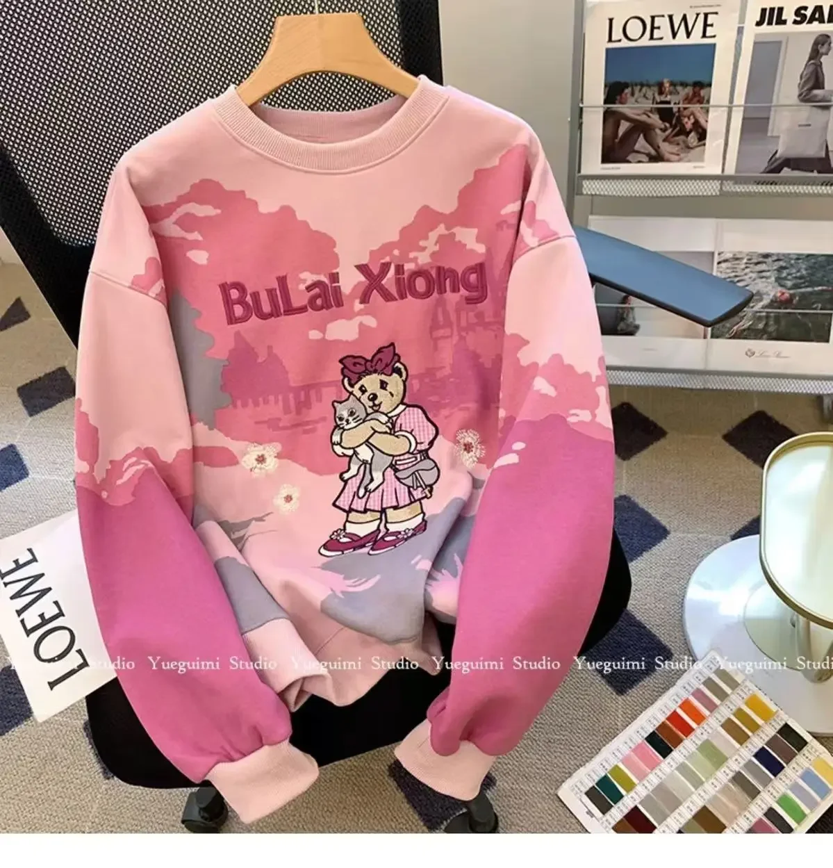 Розовые толстовки с принтом кота и медведя женские круглым вырезом длинными