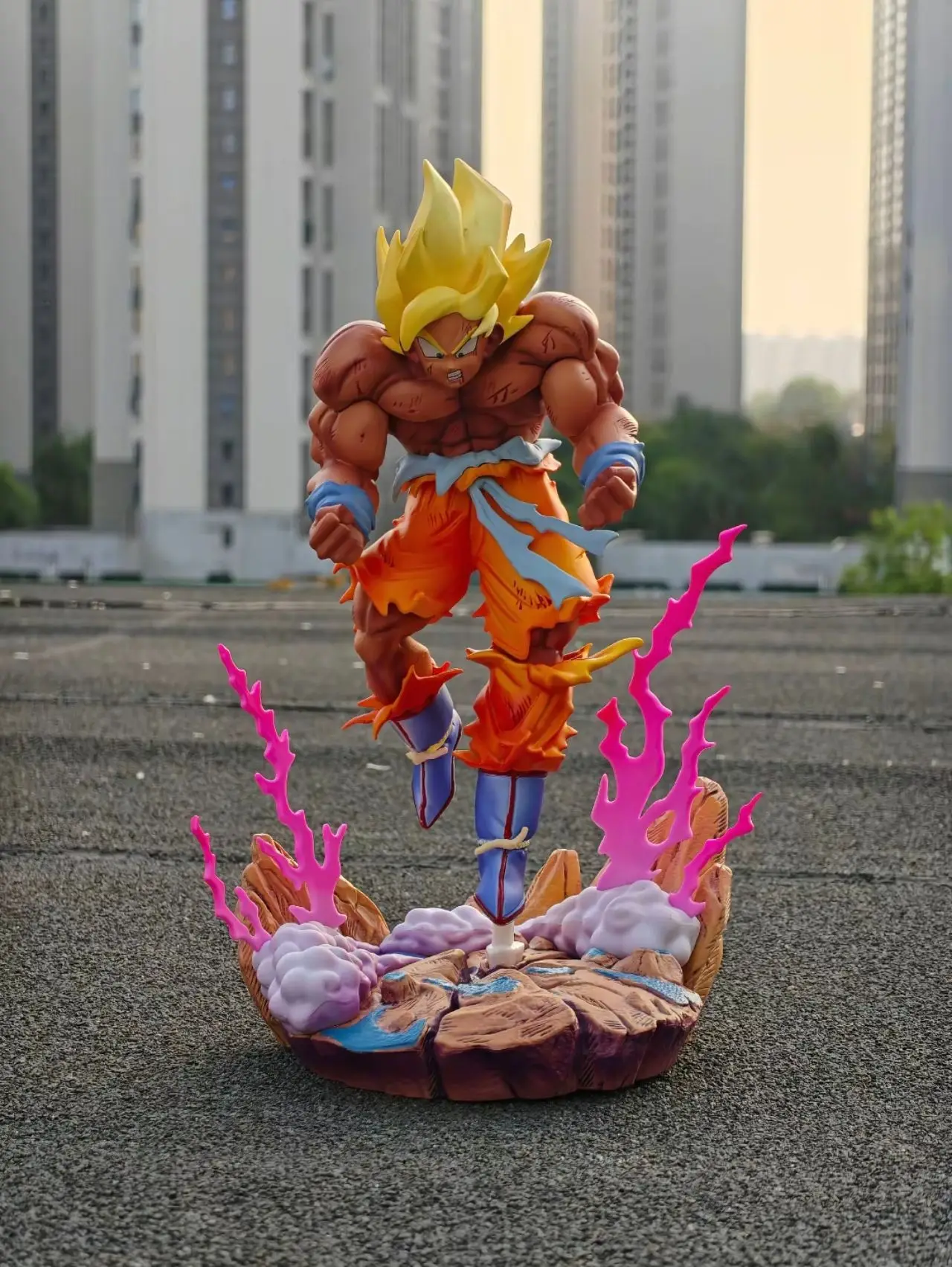 Фото В НАЛИЧИИ: Фигурка аниме-персонажа Гоку из Dragon Ball, 28 см, коллекционная модель из ПВХ, украшение для стола, игрушки, подарки. №4