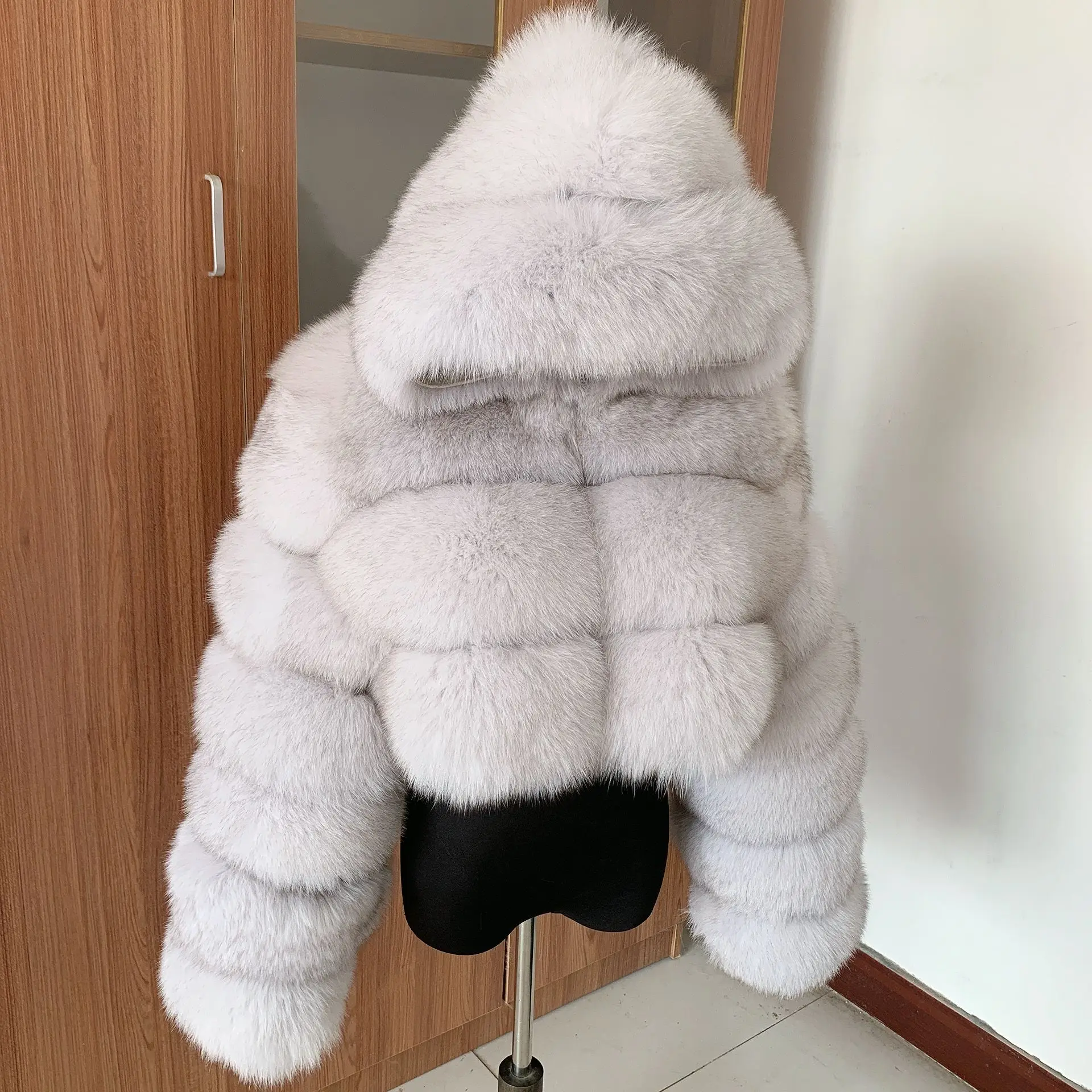 Natural real fox fur hooded short women's coat Winter fashion warm coat Luxury real raccoon hooded jacket enlarge