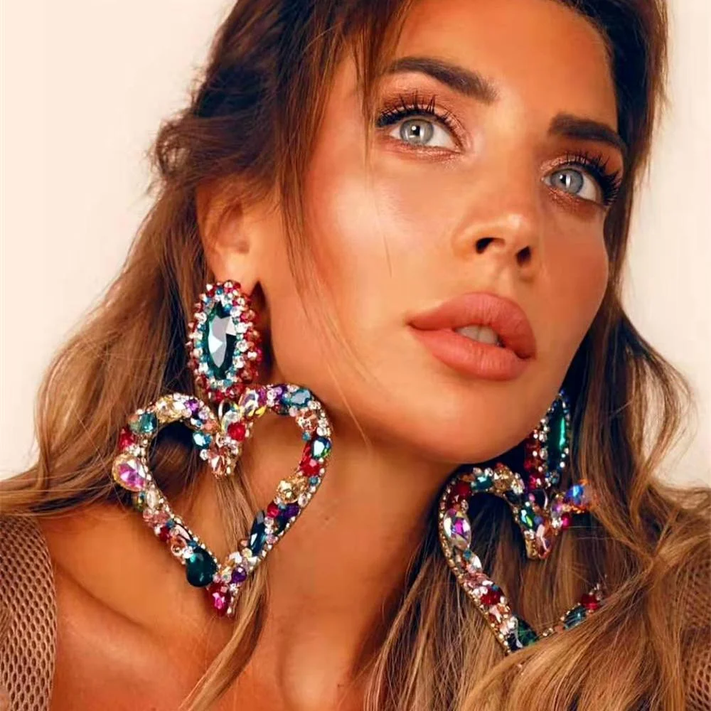 

Vintage Temperament Super Flash Full Diamond Heart Earrings Exaggerated Fashion Colorful Diamond Earrings for Women Jewelry Gift