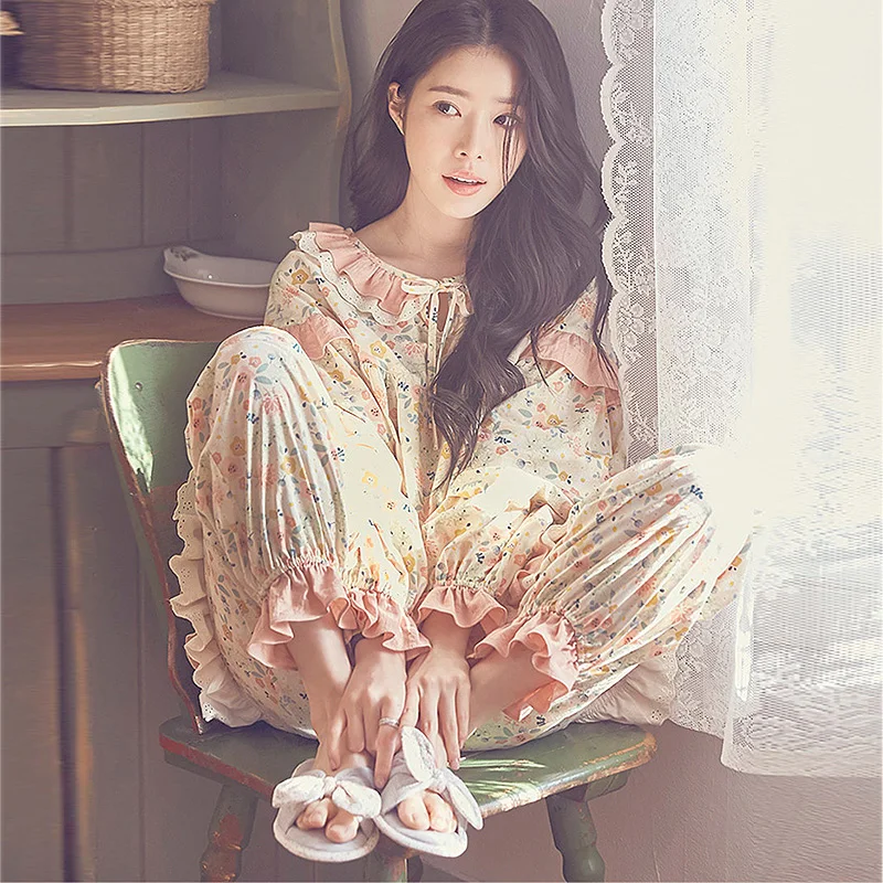 Women Cute Floral Lace Pajama Sets.Vintage Ladies Girl's Long sleeve Princess Pyjamas Set.Flowers Sleep Loungewear Nightclothes