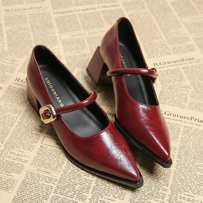 Элегантная женская обувь на высоком каблуке босоножки массивном мелком лето 2024