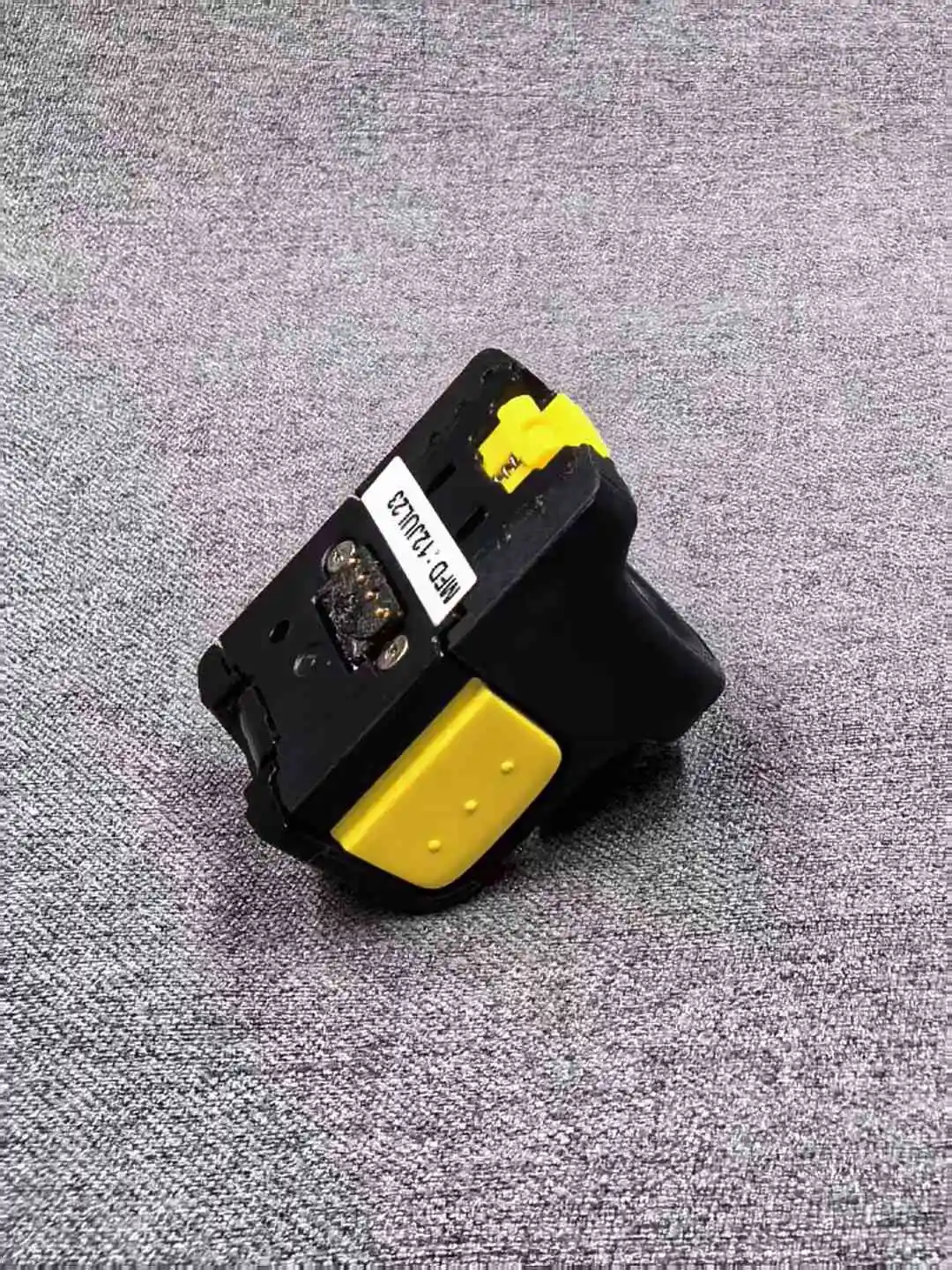 Заменяет двухсторонний триггер в сборе Zebra RS5100 RS6100 SG-RS51-TRGDS-01