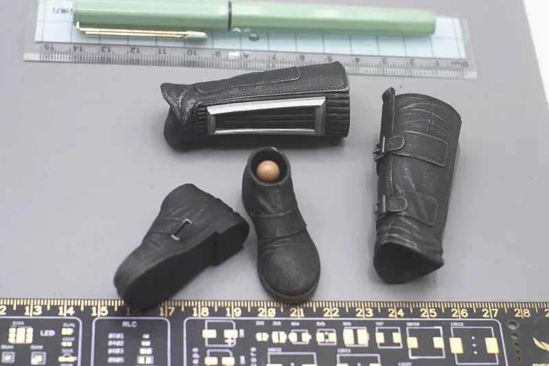 

Soosootoys SST-032 1/6 мужской солдат, коммедиант, однотонные ботинки, кожаные брюки, модель игрушки, подходит для 12 дюймов, экшн-фигурки