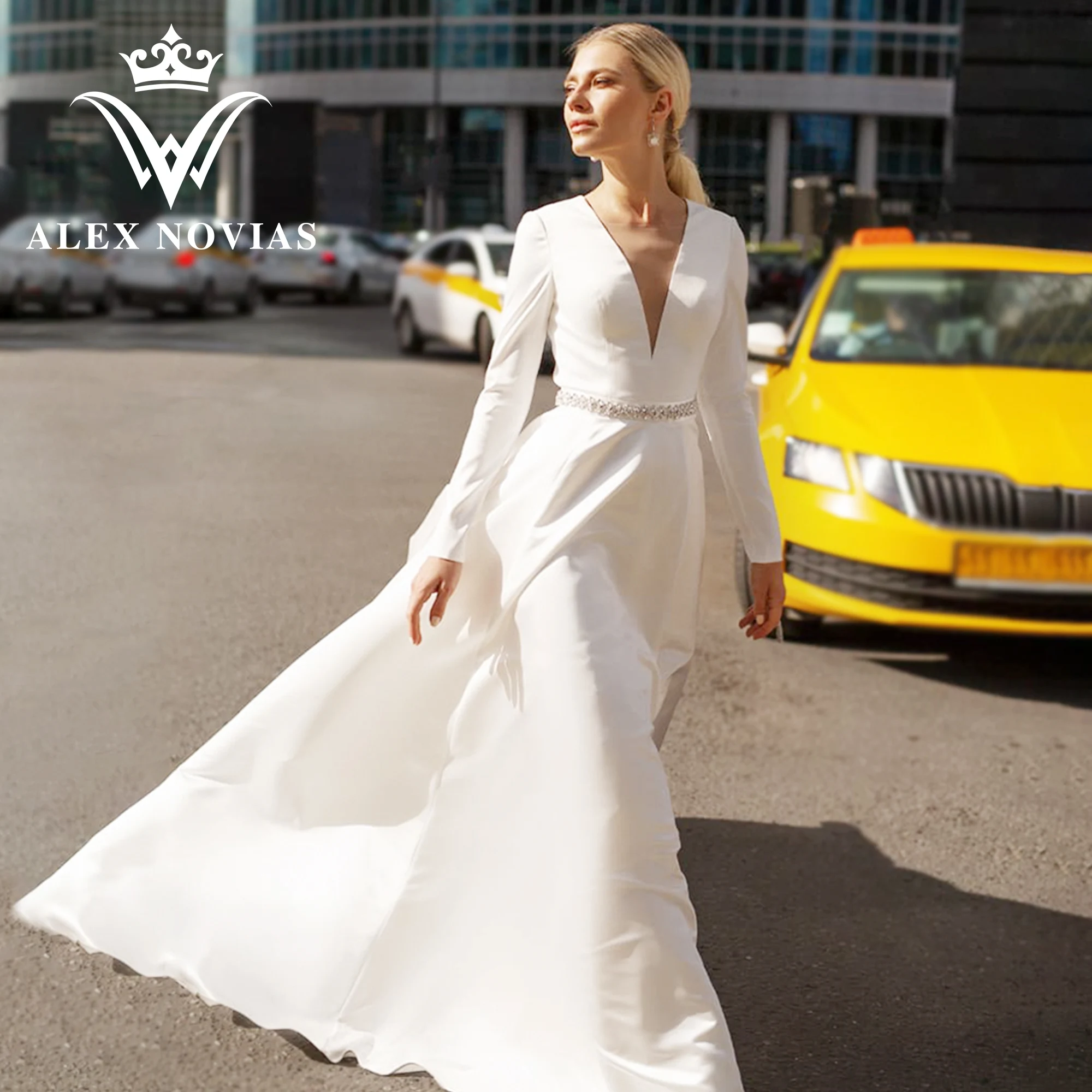 

Женское атласное свадебное платье ALEX NOVIAS, черное ТРАПЕЦИЕВИДНОЕ ПЛАТЬЕ С Длинным Рукавом, глубоким V-образным вырезом и поясом, украшенное б...