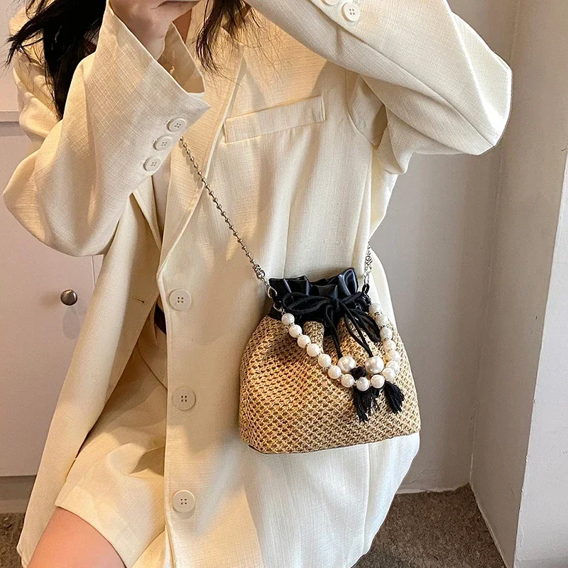 Повседневная маленькая тканая сумка из травы расширенная с жемчугом