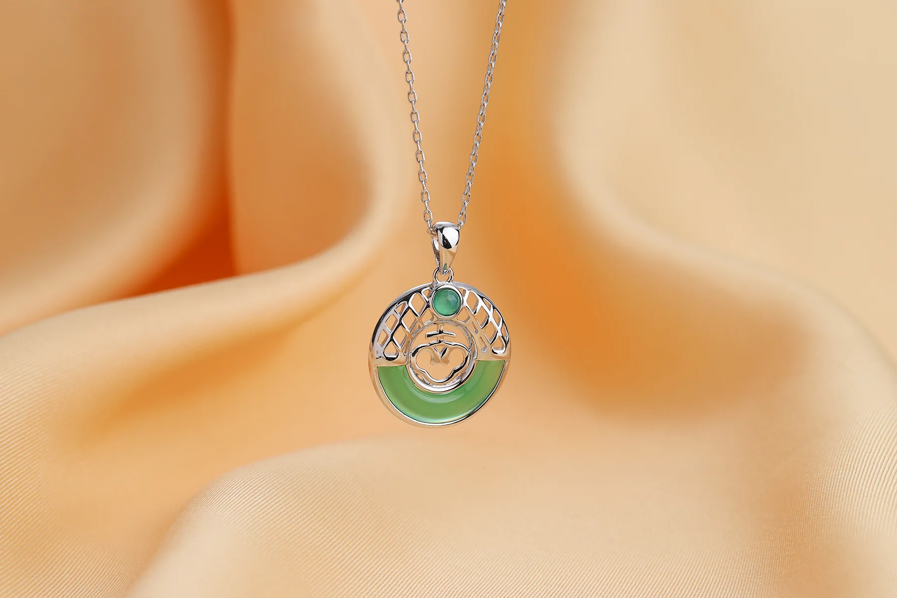 

925 silver chalcedony pendant necklace fashion simple Joker senior sense gift chain female