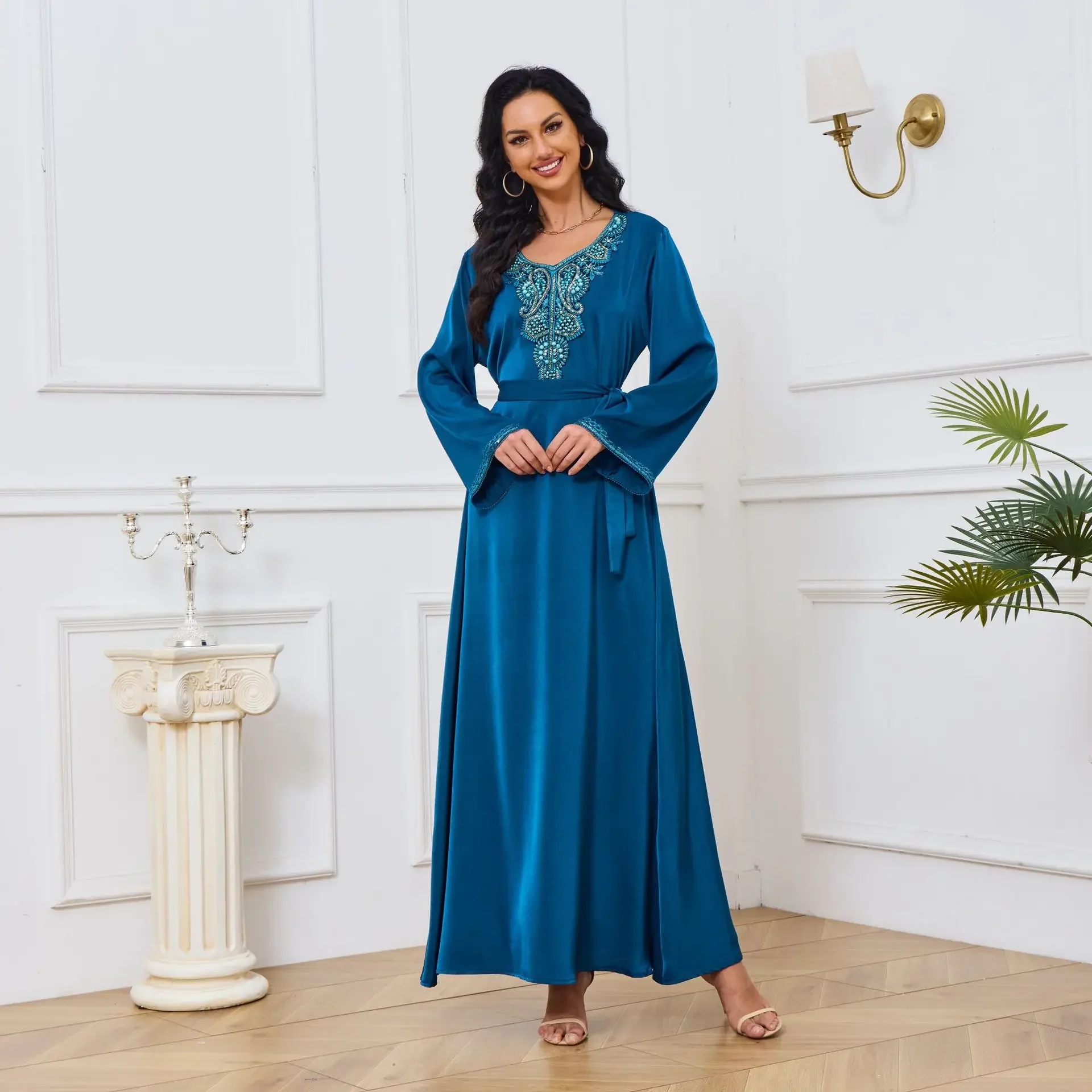 Восток Дубай женские халаты мусульманское платье новый темпераментный тонкий