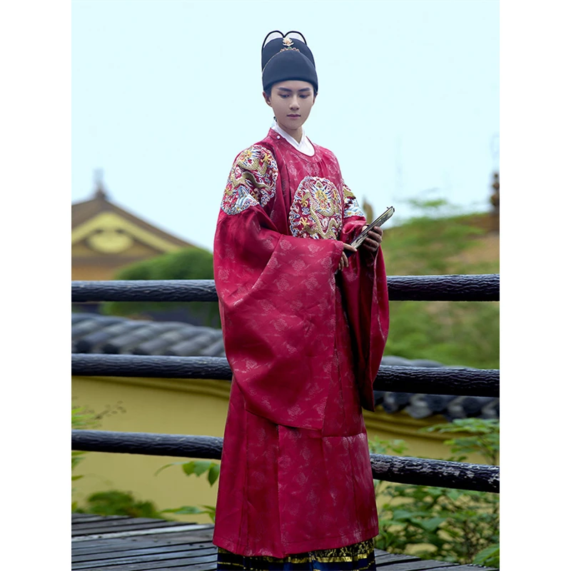 

3 Colors Original Hanfu Men's Samurai Cosplay Ming Dynasty Dragon Embroidered Long Round Neck Robe Red Chinese Wedding Costume