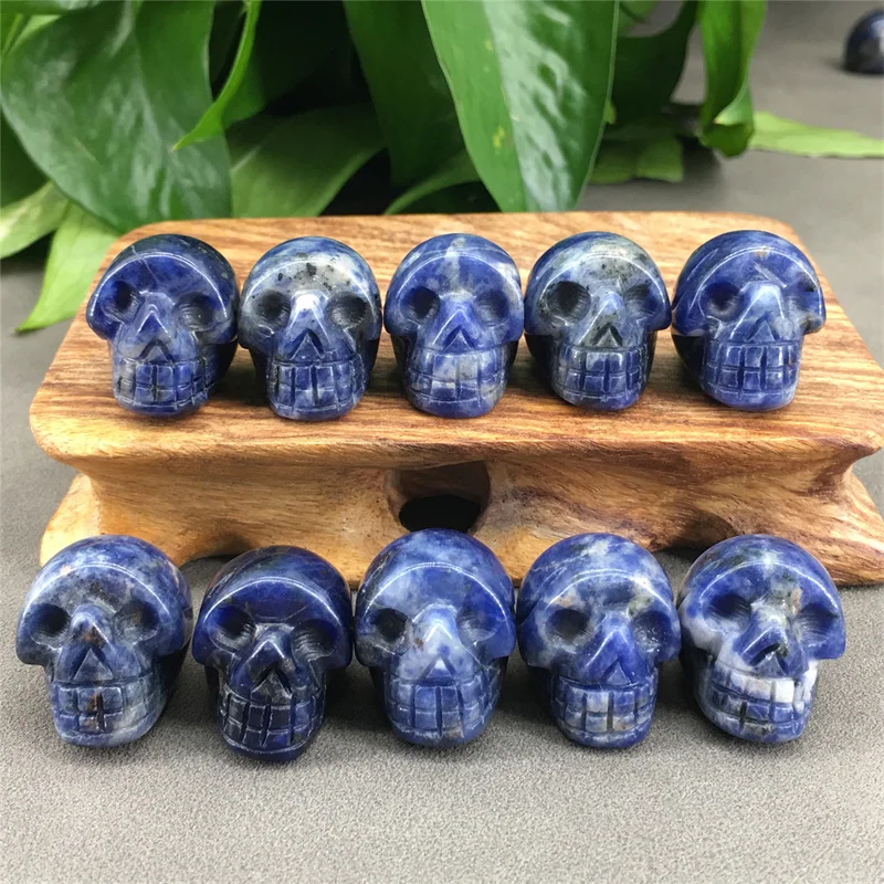 

10 шт., маленькая Статуэтка черепа из голубого камня 2 см