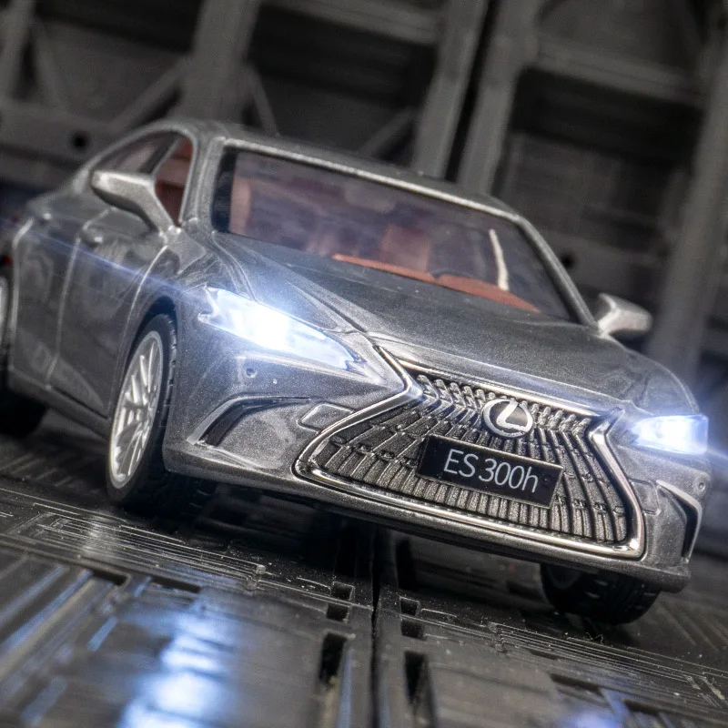 Фото Модель автомобиля Lexus ES300h из сплава металла, масштаб 1:35, с открывающимися дверями с обеих сторон, со звуковыми и световыми эффектами. №1