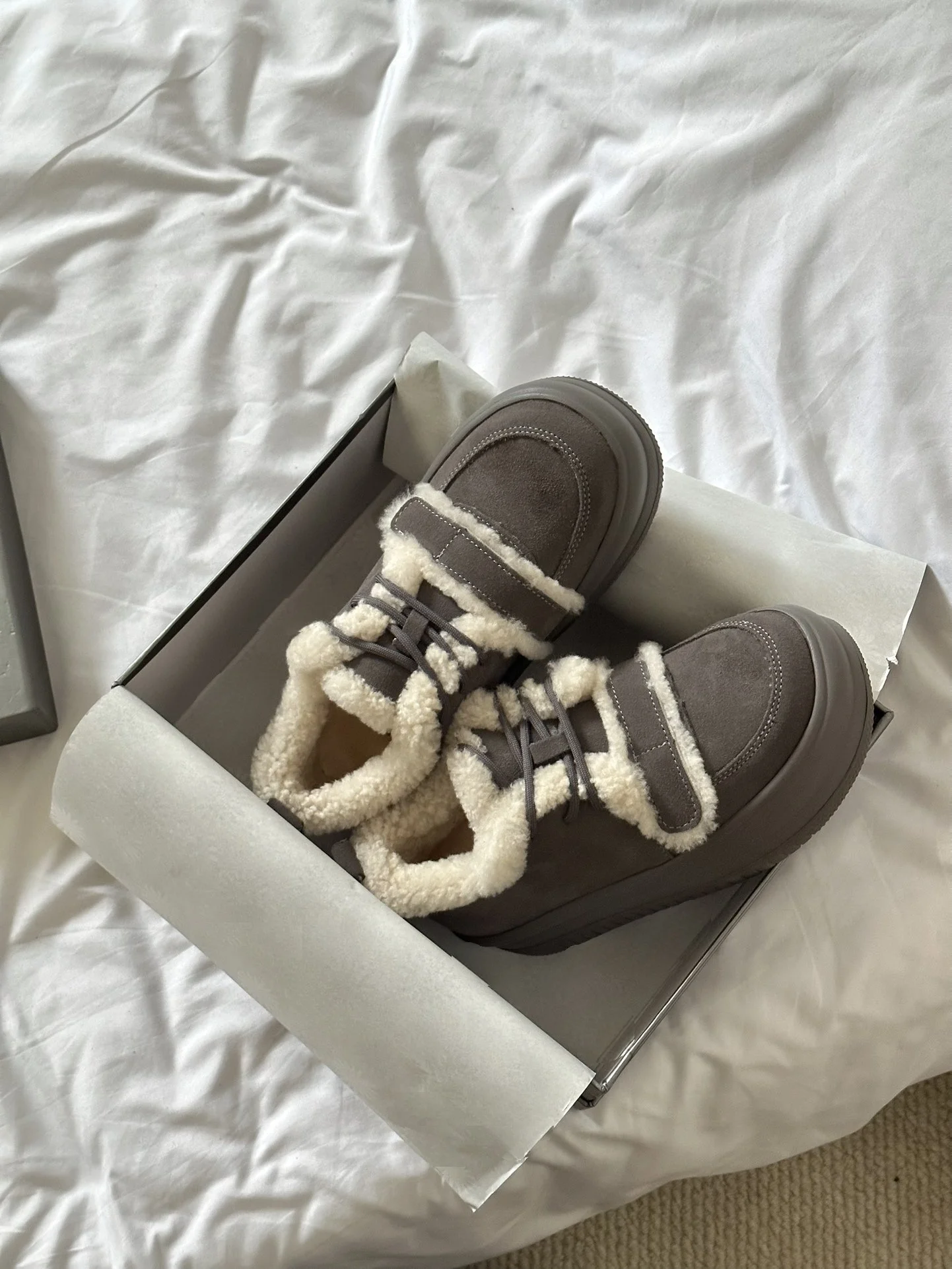 Рисунок 6 - Женская одежда 2023