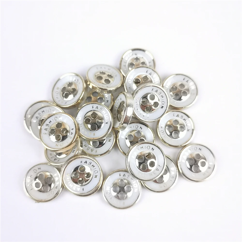 Круглые пуговицы с 4 отверстиями 11 5-13 мм 30 шт.