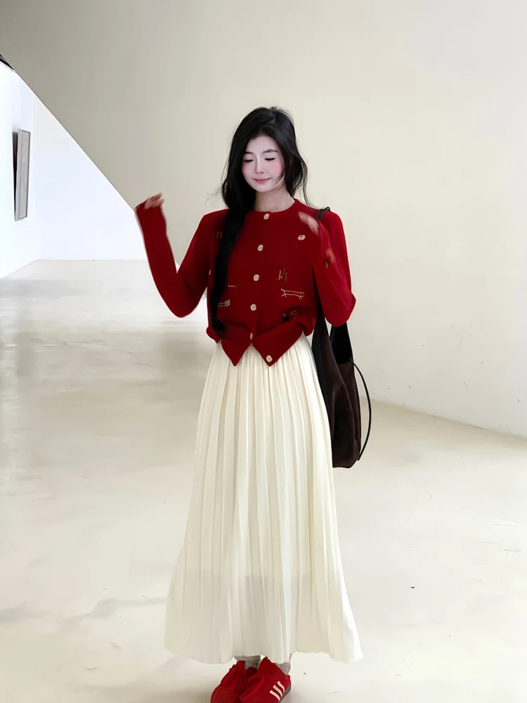 Plus Size Baiyuqin Heavy Industry Fun Embroidery Knit Women Spring Slim fit Slimming Versatile High Waist Pleated Skirt Set |