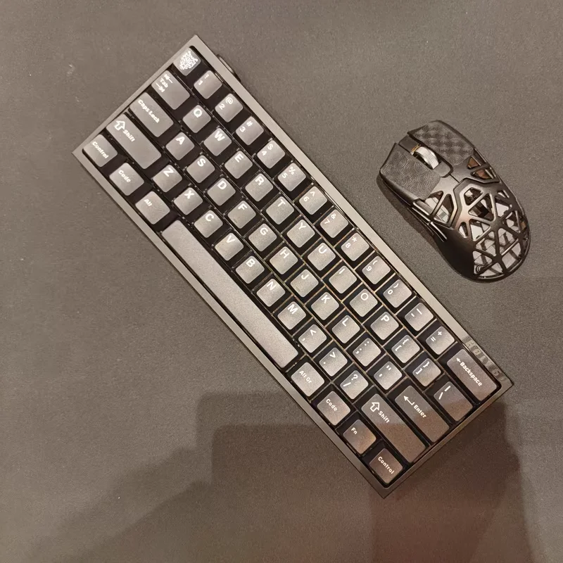 Фото KBDfans Tofu60 Redux Venom60 HE 7U PCB-комплект, корпус из алюминия с ЧПУ, 0.1 мм, быстрый отклик, частота опроса 8000 Гц, поддержка веб-драйверов, совместимость с GH60 №4