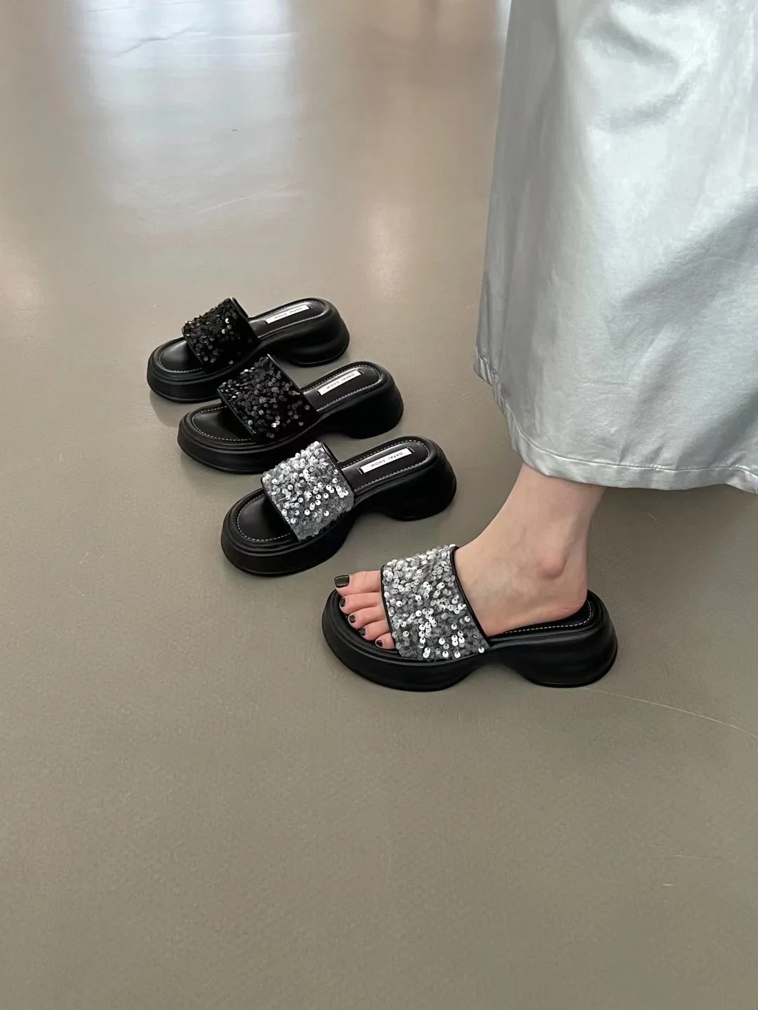 

Flat Shoes Female Loafers Med Ladies' Slippers Platform PU Bling Rubber Spring Slides Loafers Med Shoes House Slippers Platform