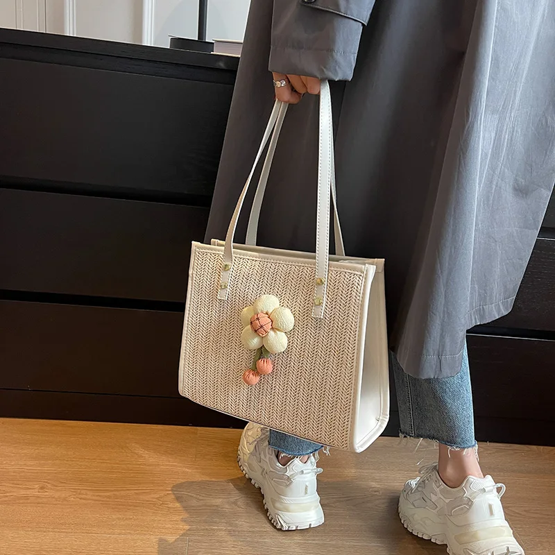 

Ladies Fashion Summer Straw Single Shoulder Bag Simple Casual Beach Holiday Shopping Woven Handbags Female Hundred Tote Bags