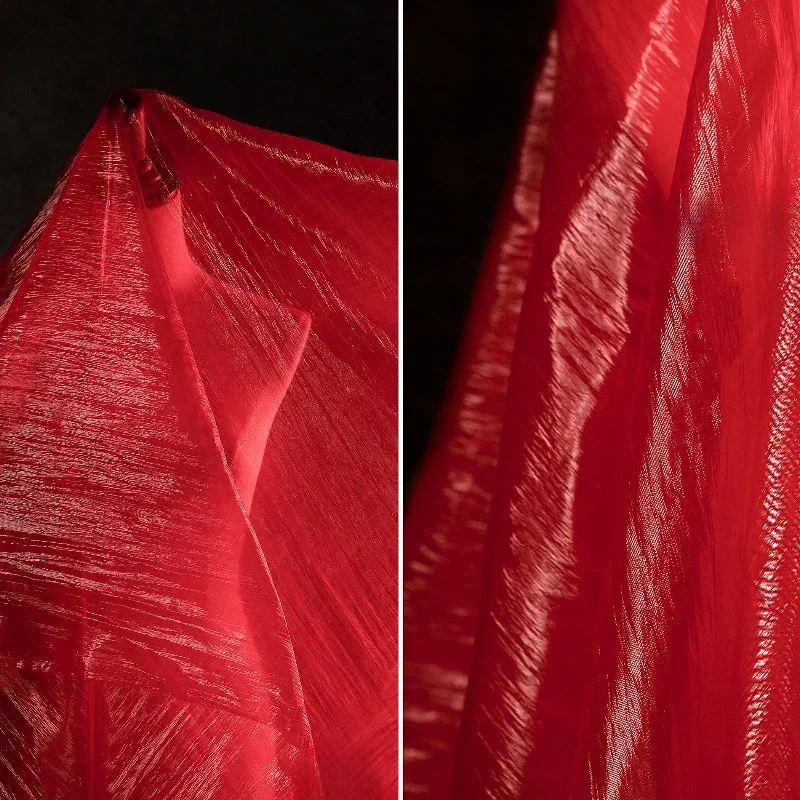 Микро-текстурированная красная нейлоновая однотонная складчатая ткань