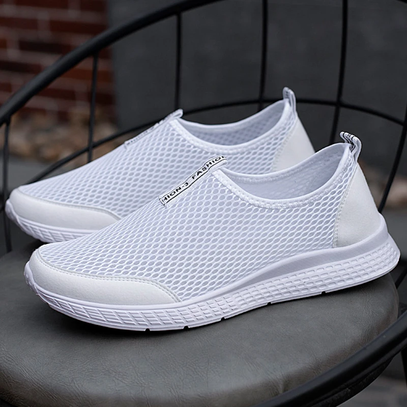 Breathable Couple Casual Shoes Lightweight Women Vulcanized Shoes Outdoor Non-slip Male Loafers Mesh Sneakers Large Size  2023