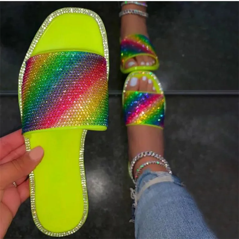 

Шлепанцы женские с блестками, пляжные тапки-желе на плоской подошве, сланцы с блестками, большие размеры, лето 2023
