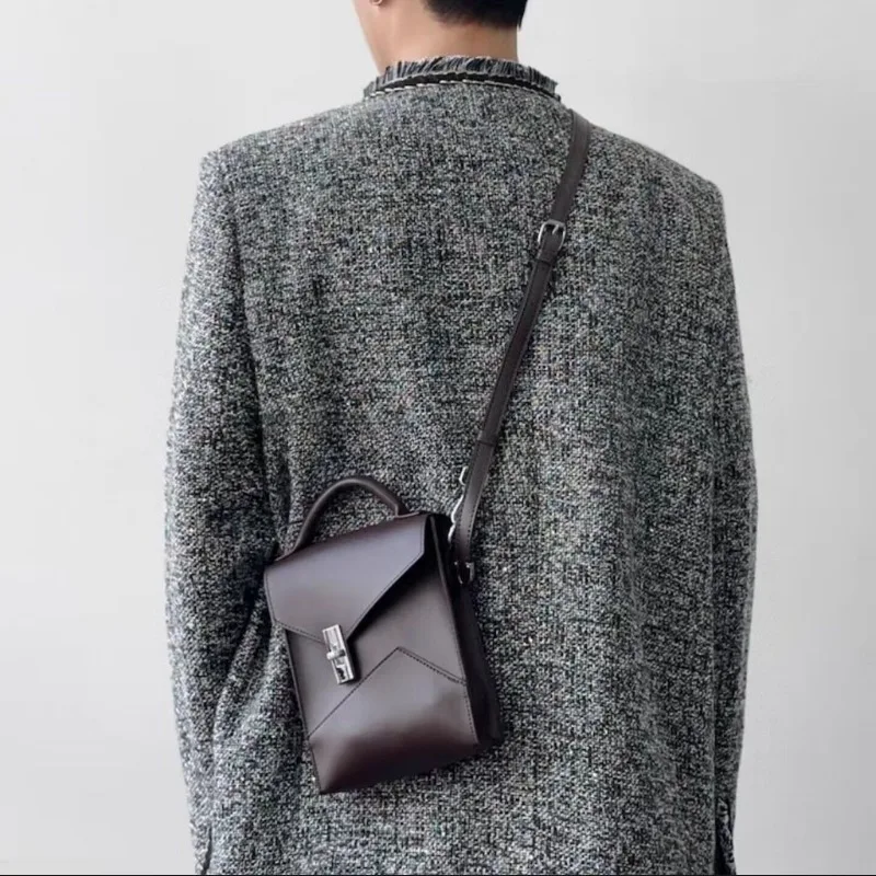 Dissymmetry Lock Catch Package Корейская простая нейтральная сумка через плечо для сотового