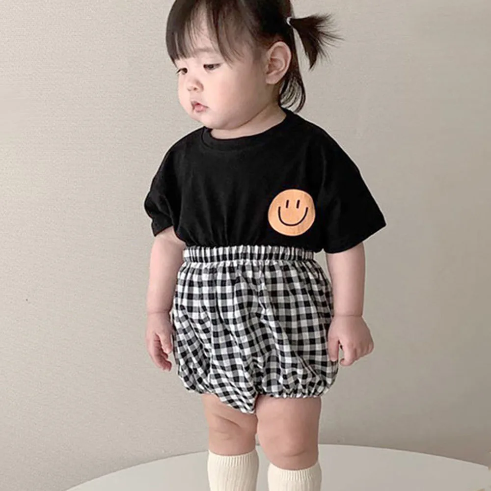 

2022 Summer Baby Girls Clothing Suit Smile Infant Printed Short Sleeve T-shirt+ Plaid Bloomer 2Pcs Sets Korean Toddler Clothes