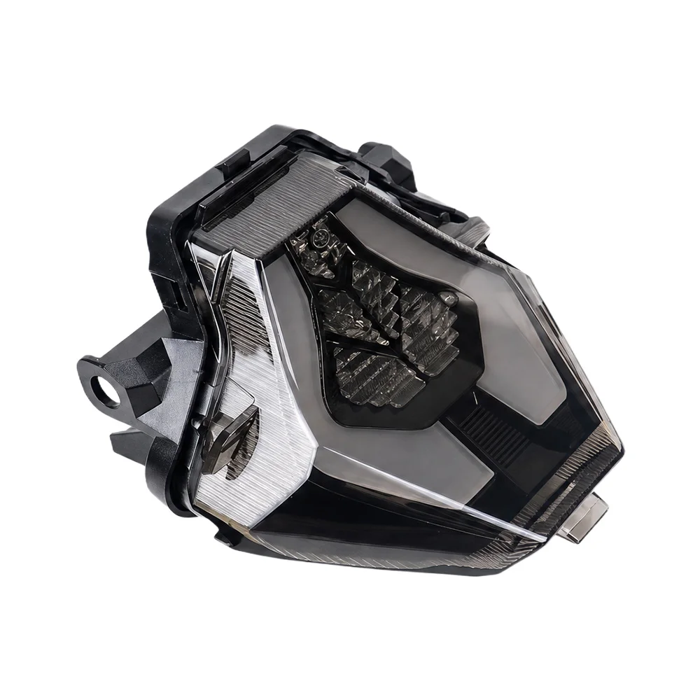 Фото Светодиодные задние фонари для мотоциклов Yamaha YZF R3 R25 Y15ZR MT07 FZ07 LC150: задние габаритные огни, стоп-сигналы, указатели поворота. №5