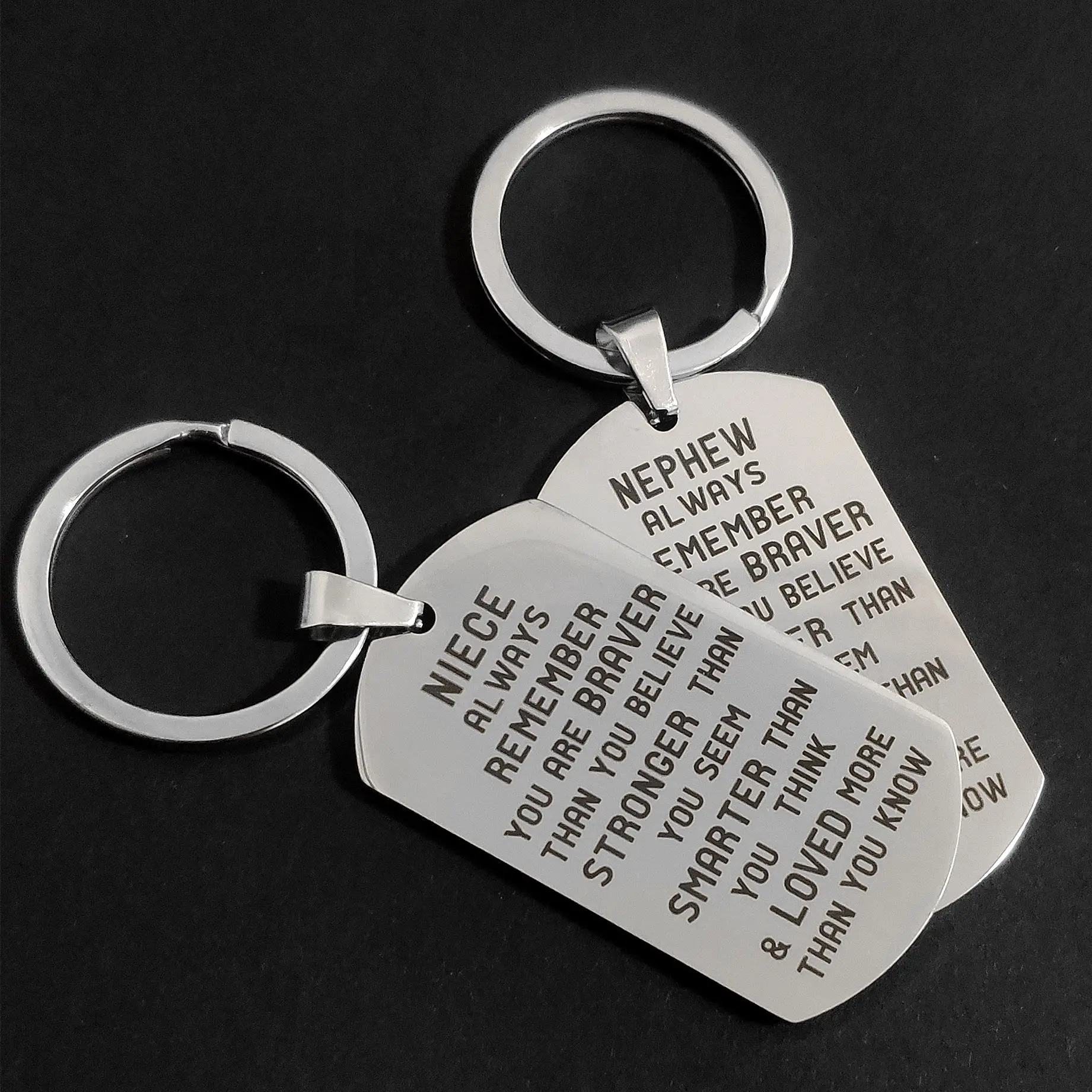 

Keychain for Car Keys Gifts DIY Creative Nephew Niece Keyring 26 Letters Lettering Birthday Military Tags Ornaments Carabiner