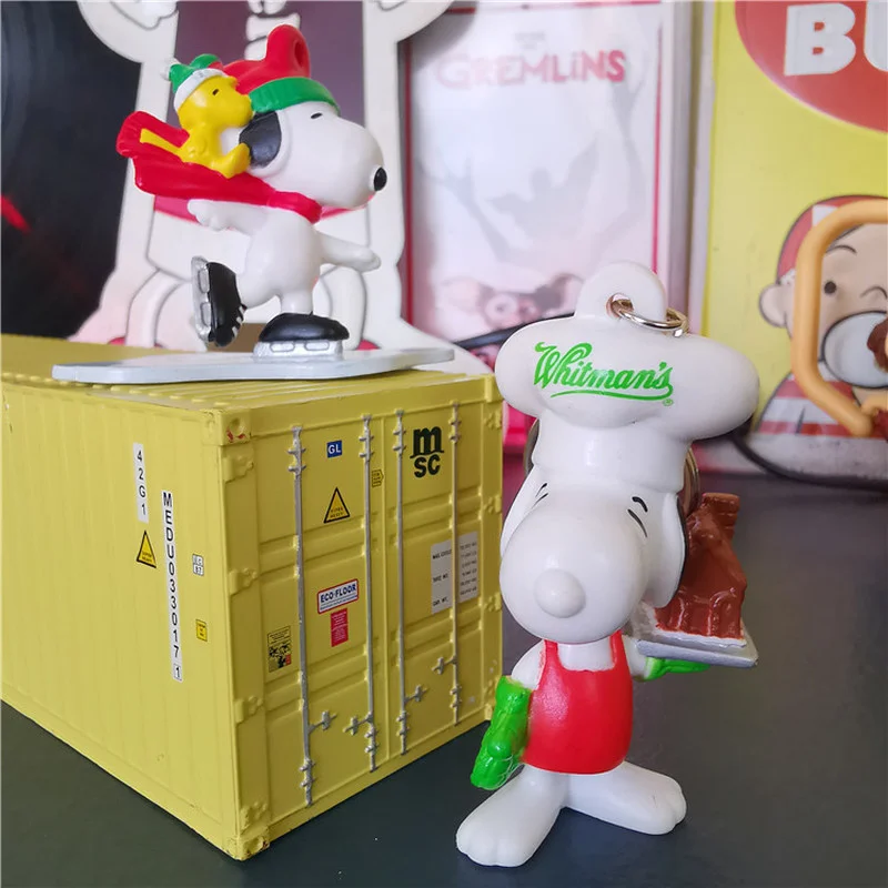 

NJ Croces Retro Snoppy Figure Ornaments Accessories Tabletop Decoration Children Present