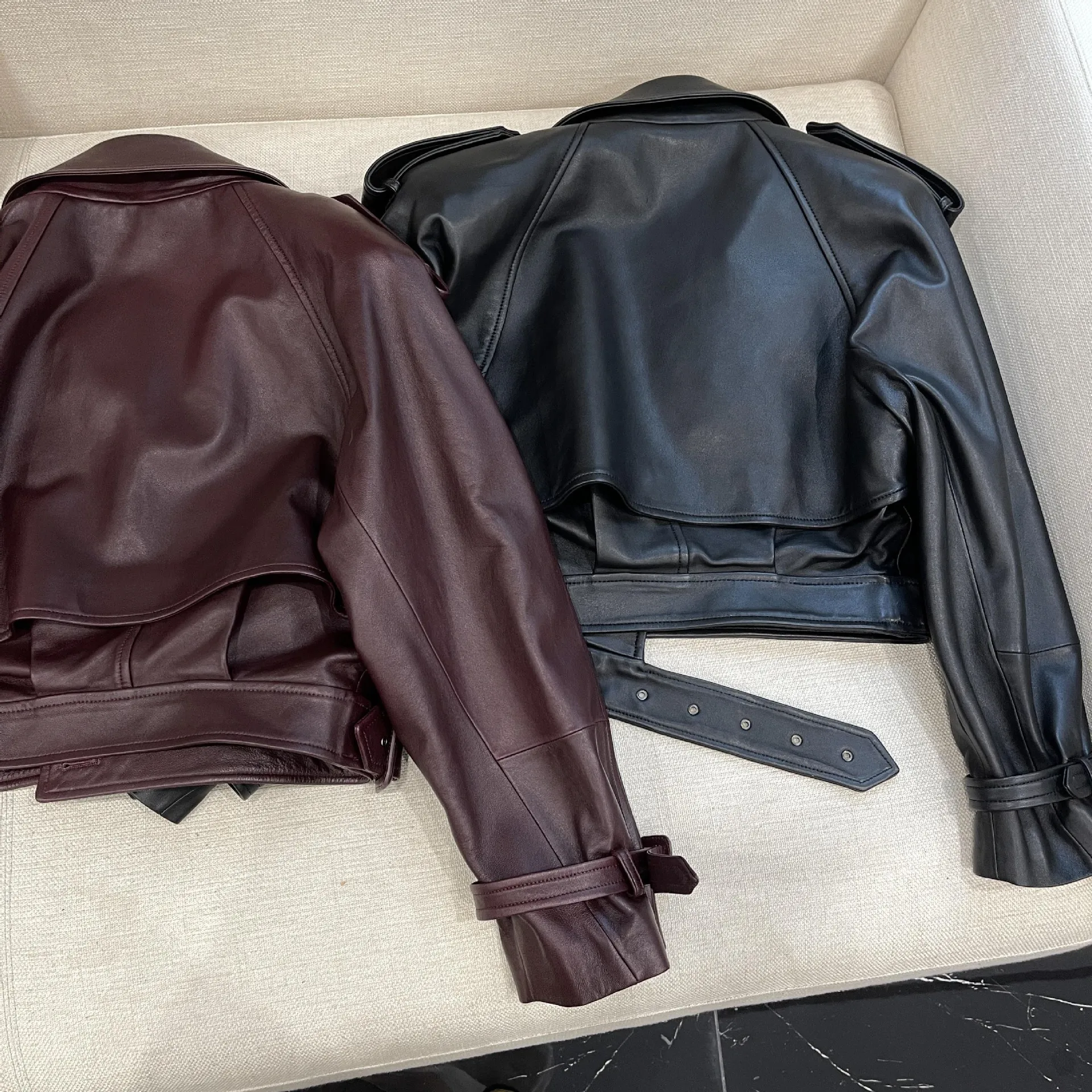 Рисунок 2 - Женская кожаная куртка с лацканами