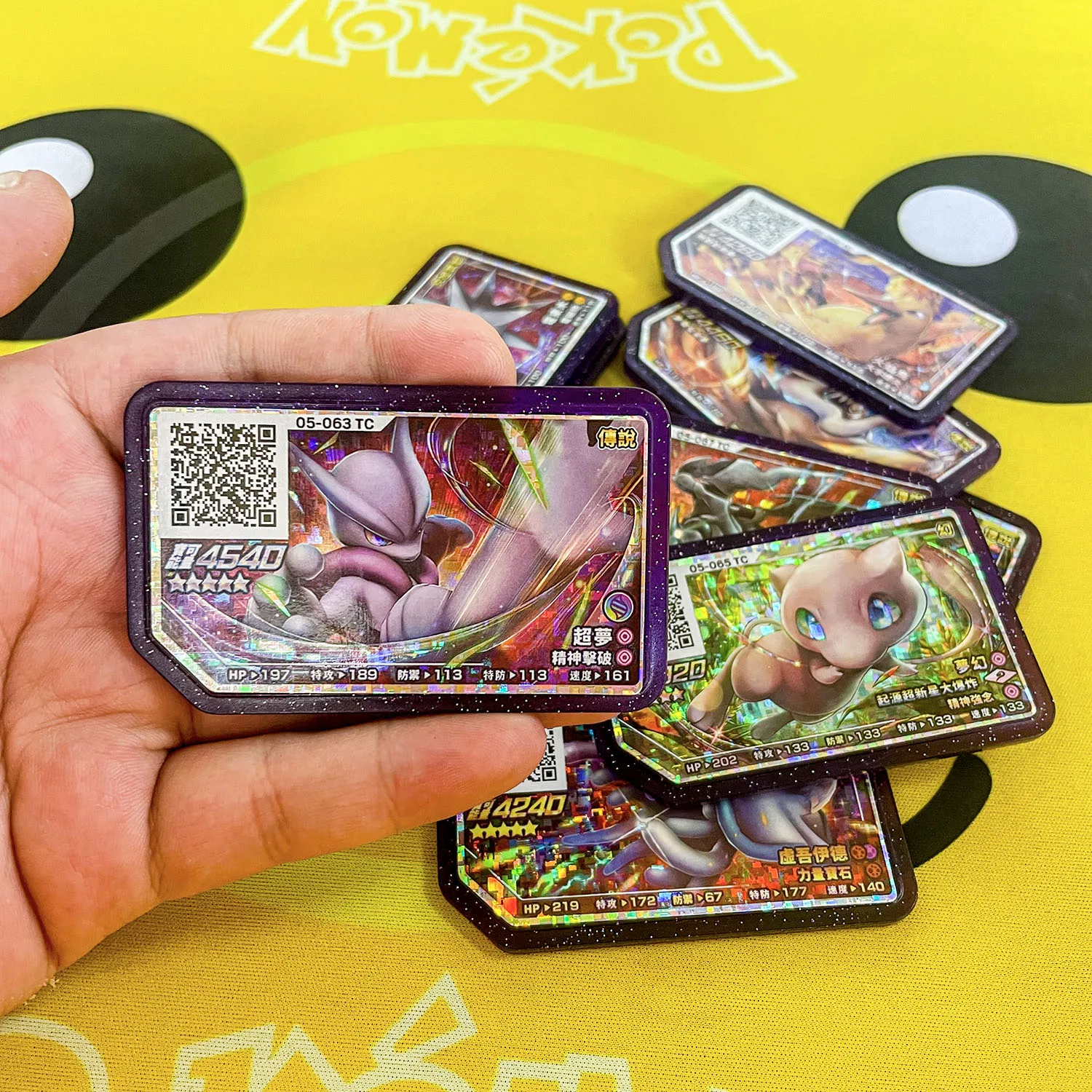 Taiwan Version Pokemon Ga ole Disks Gen.V Arcade Game QR Card Campaign Disc Gaole Eeve Mew Mewtwo Legend Collection