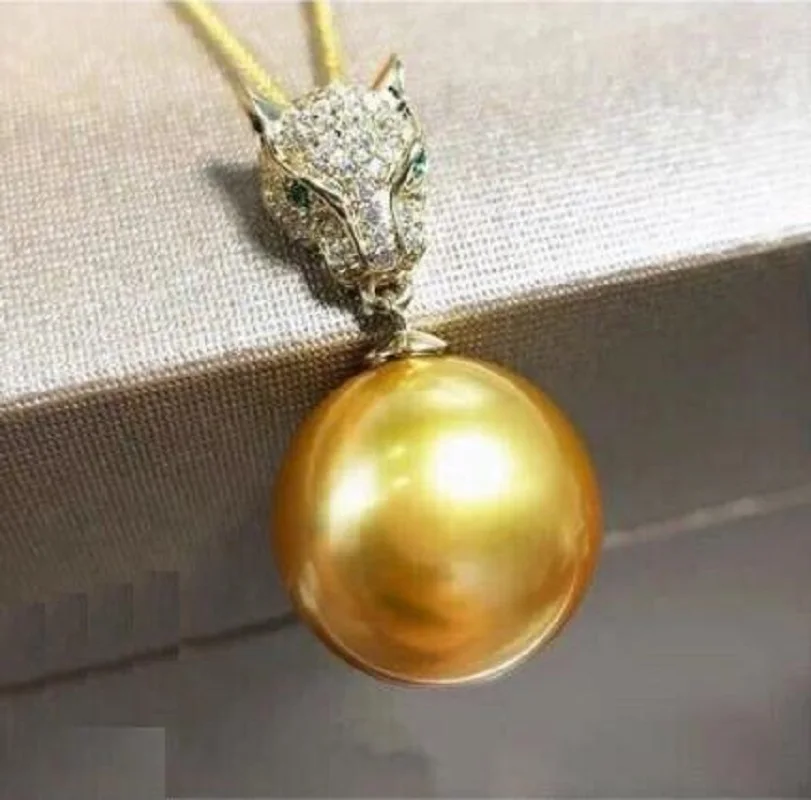 

Gorgeous large AAAA 11-10mm natural round South China Sea gold pearl pendant necklace