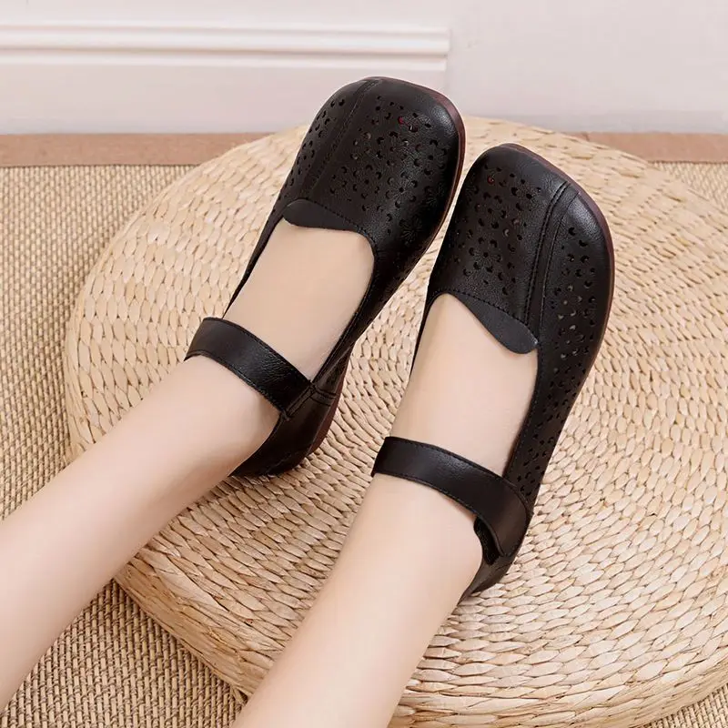 Soft Leather Mom Mary Jane Shoes Non-slip Plus size 41 Breathable Cut-outs Loafers Women's Square Toe Balleria Shoes 2023 New