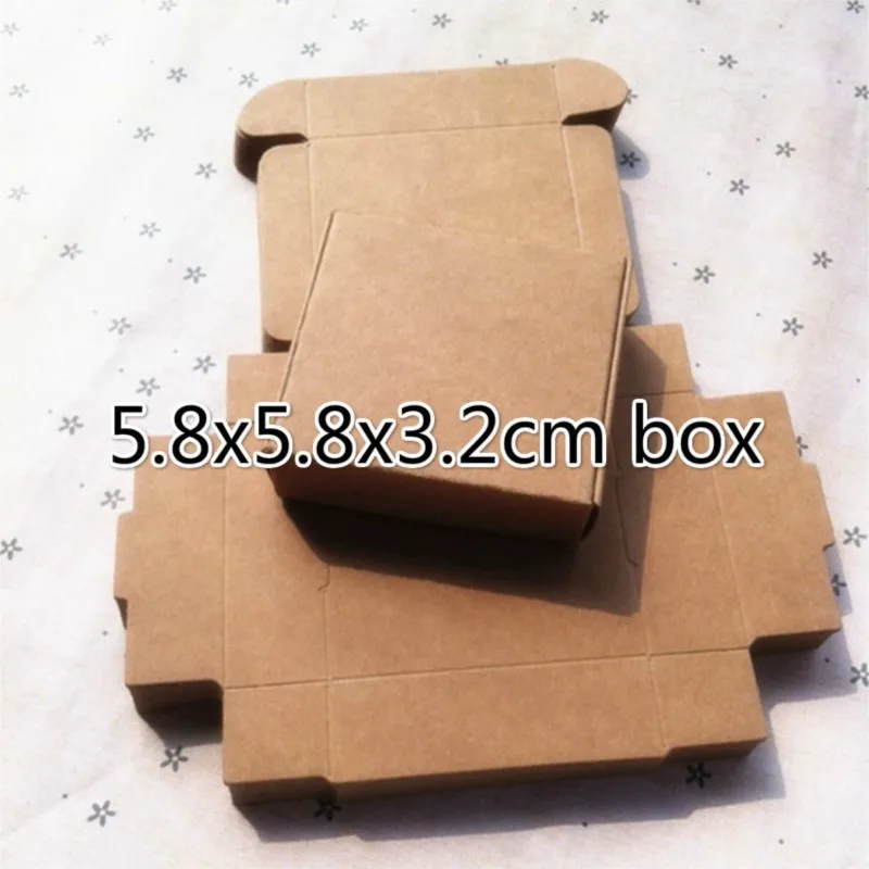 

2018 50pcs/lot: 5.8x5.8x3.2cm Retro Brown/white/black Packaging Box Carbod Wedding Party Favor Candy Gift Package Decoration