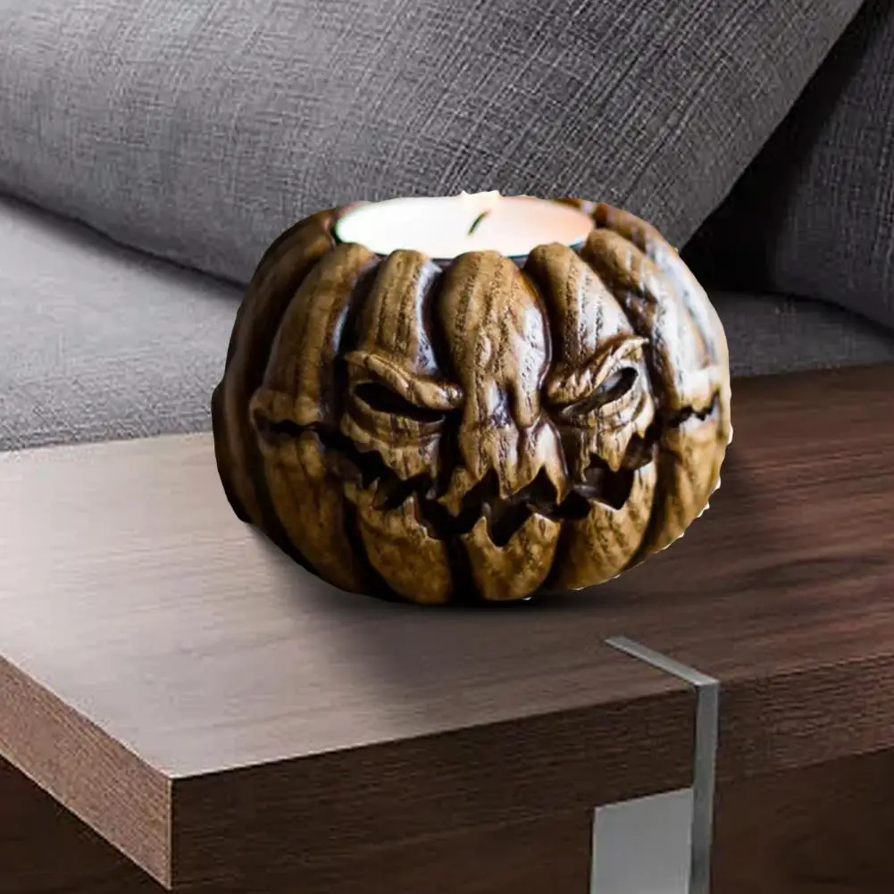 

Подсвечник с декоративными элементами в виде тыквы для Хэллоуина