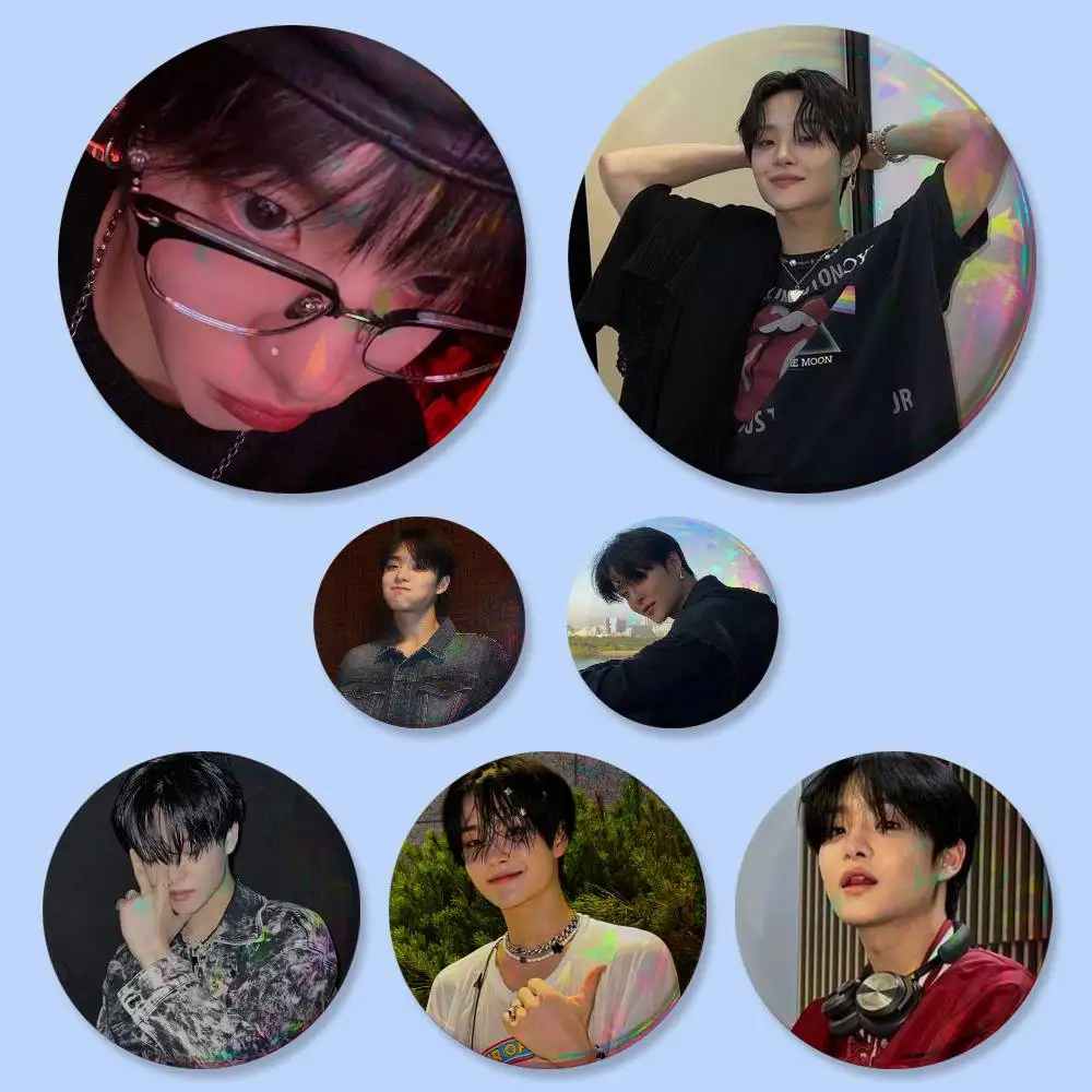 Фото Значки Jihoon 25, 32, 44, 58, 75 мм, круглые, для косплея, декор для сумок, подарки для фанатов, друзей, броши, сувениры №1