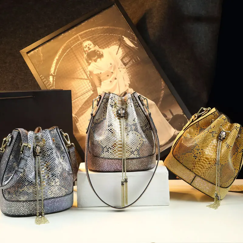 2023 New Bucket Bag Snake Genuine Leather Women Handbags Drawstring Shoulder Crossbody Bags Fashion Tassel Purses Vintage Bolsas