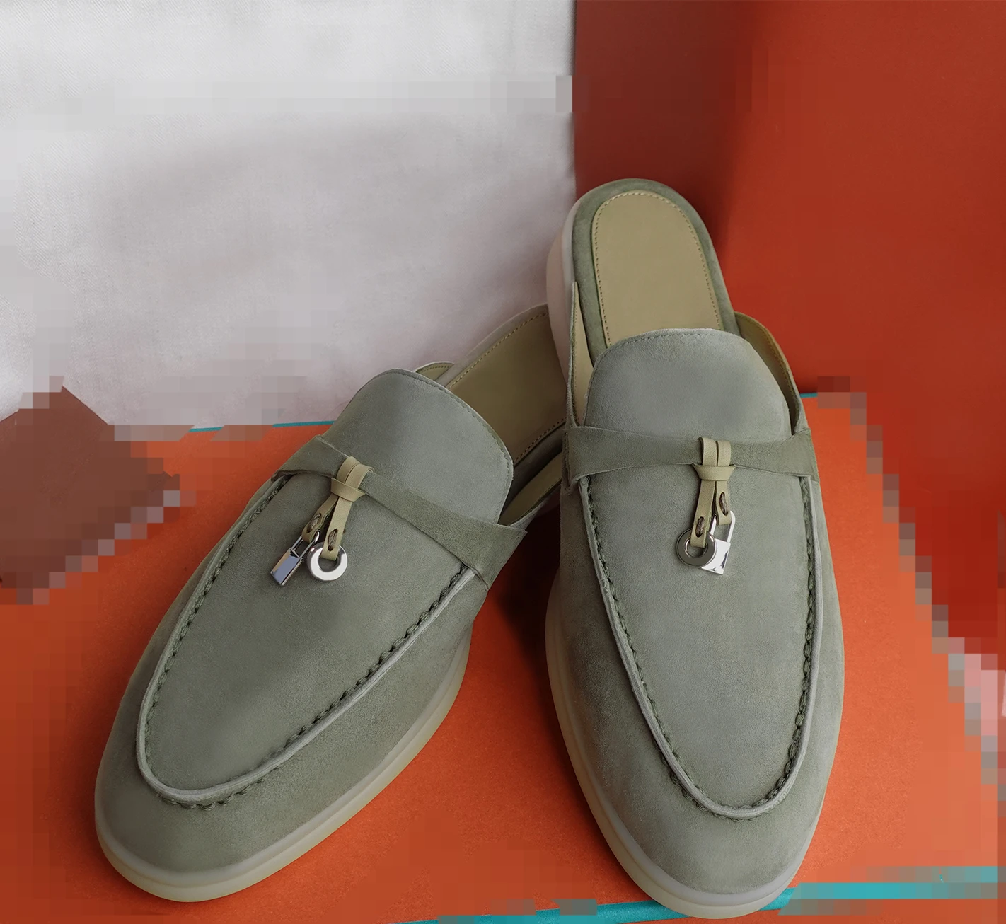 High Quality 2023 Summer Cashmere Flat Loafer Women's Pendant Fashion Comfortable Loafer Wool Fashion Casual Women's Sandals.