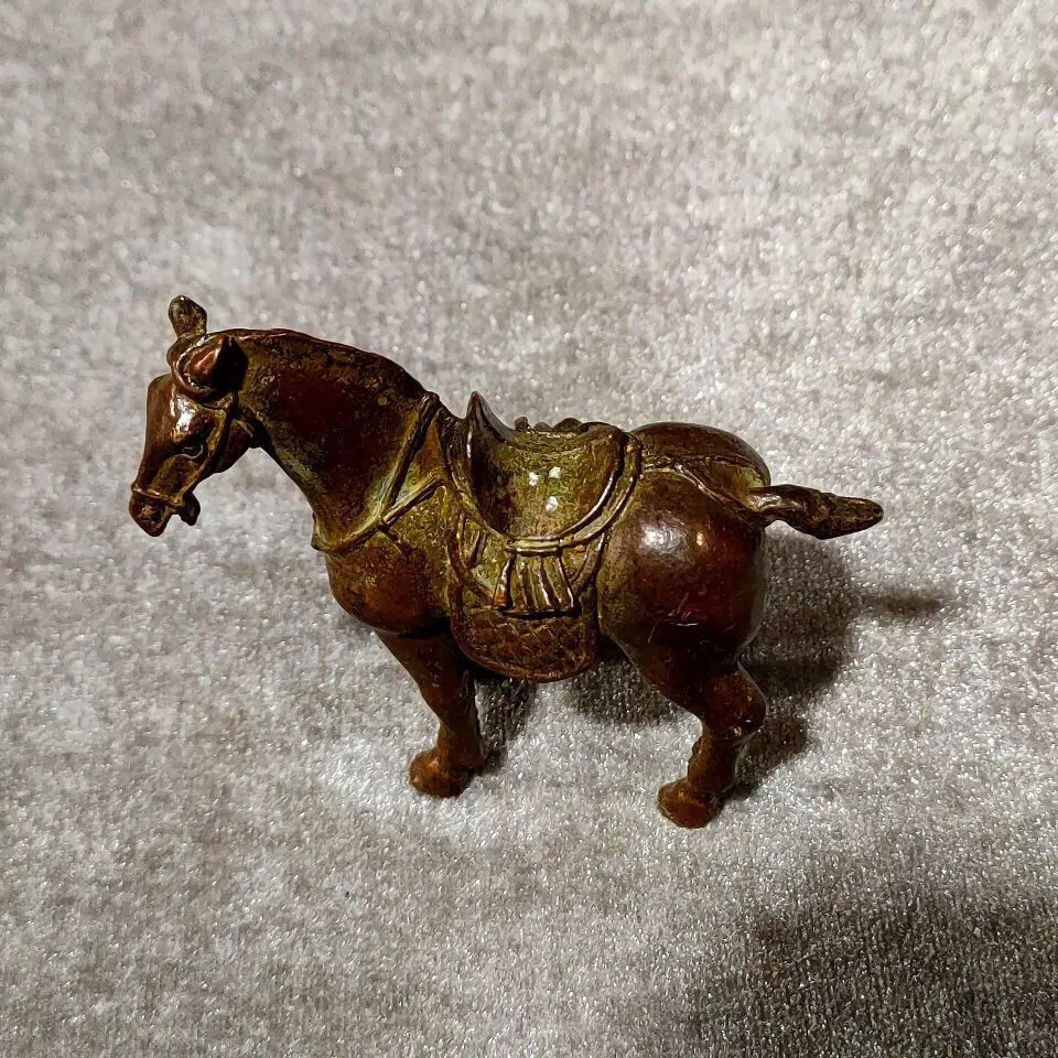 

Retro wrapped slurry reflow solid copper small Tang horse steed with saddle horse small copper horse handle piece single price