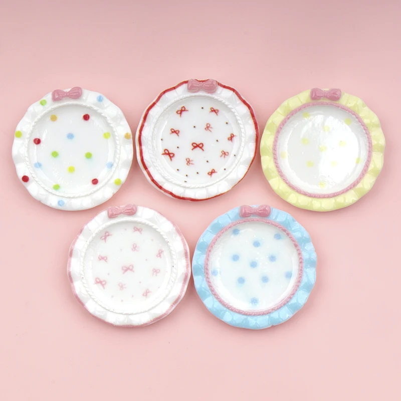 

Миниатюрная тарелка с бантом