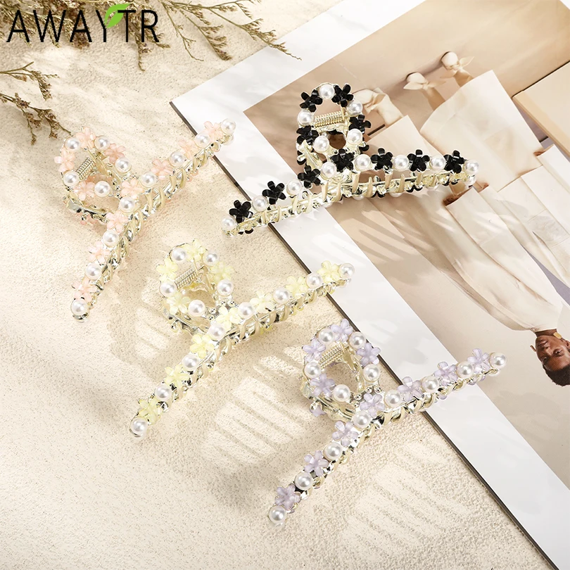 

Gold Metal Hair Claws Clips For Women Pearl Flower Clamps Clip Jewelry Rhinestone Claw Pins Girls Headwear Korean Accessories
