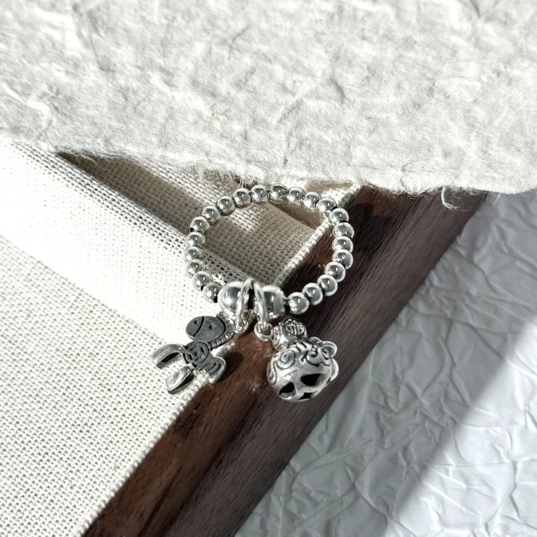 Кольцо из чистого серебра 925 пробы с жемчужными бусинами