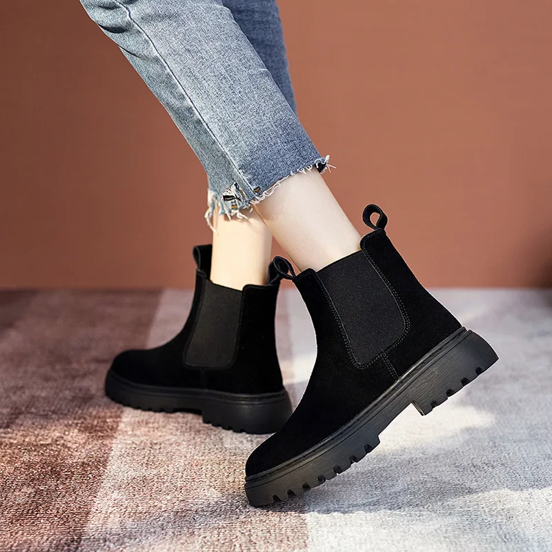 Brand New Chelsea Boots Soft Leather Ankle Booties Women Autumn Slip-On Platform Shoes Fashion Femme Plush Warm Winter 2022