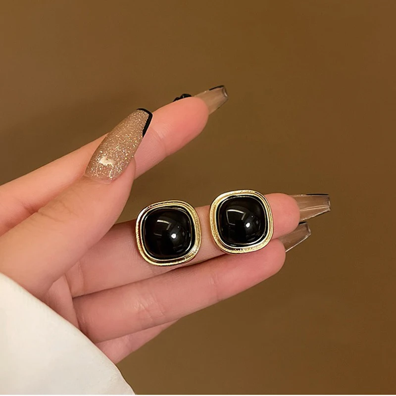 

Женские корейские серьги-гвоздики с черной эмалью, модные ювелирные изделия 2022, простые женские серьги