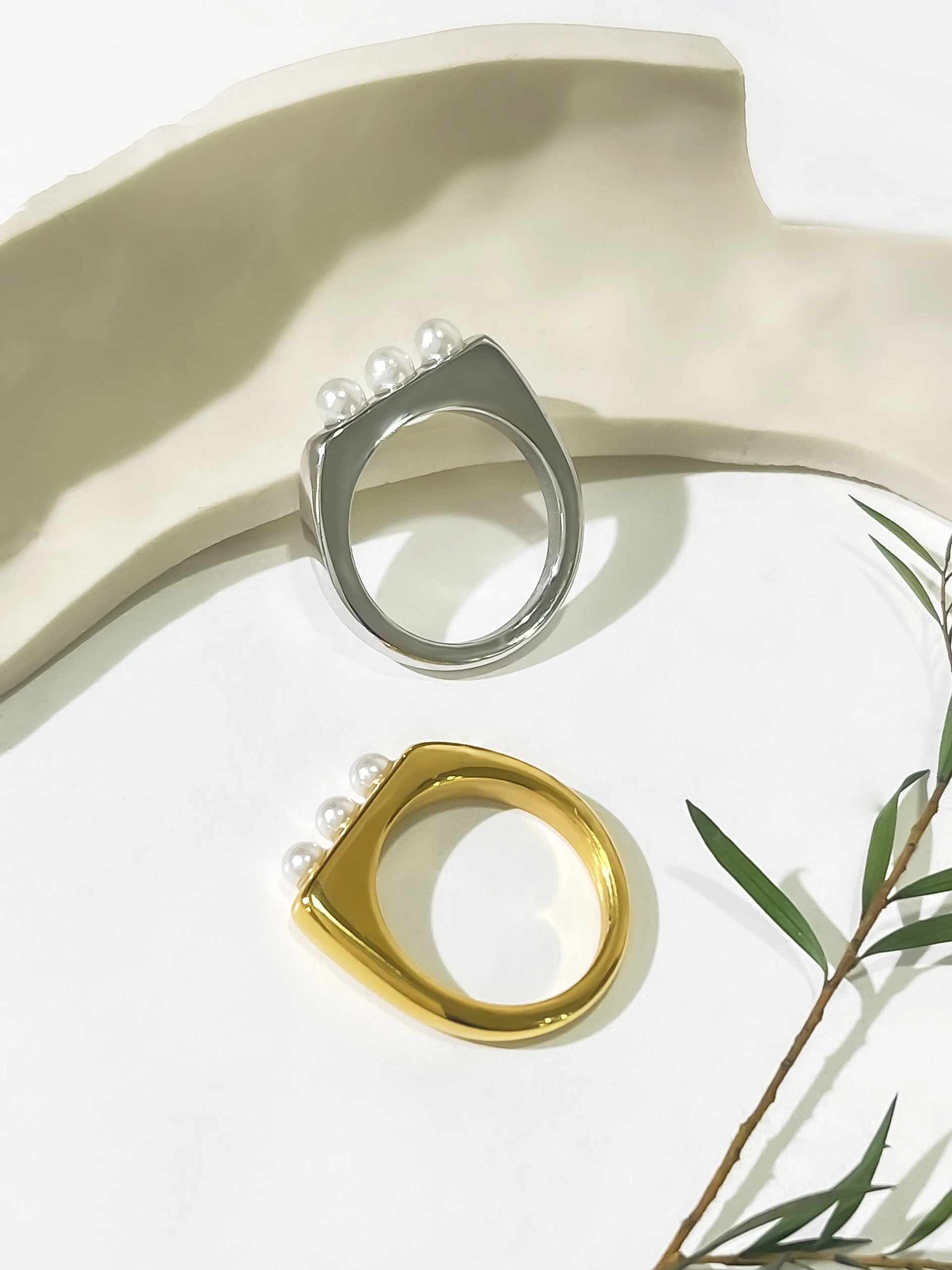 Новинка изысканное кольцо Peri'sbox с имитацией тройного жемчуга женское из