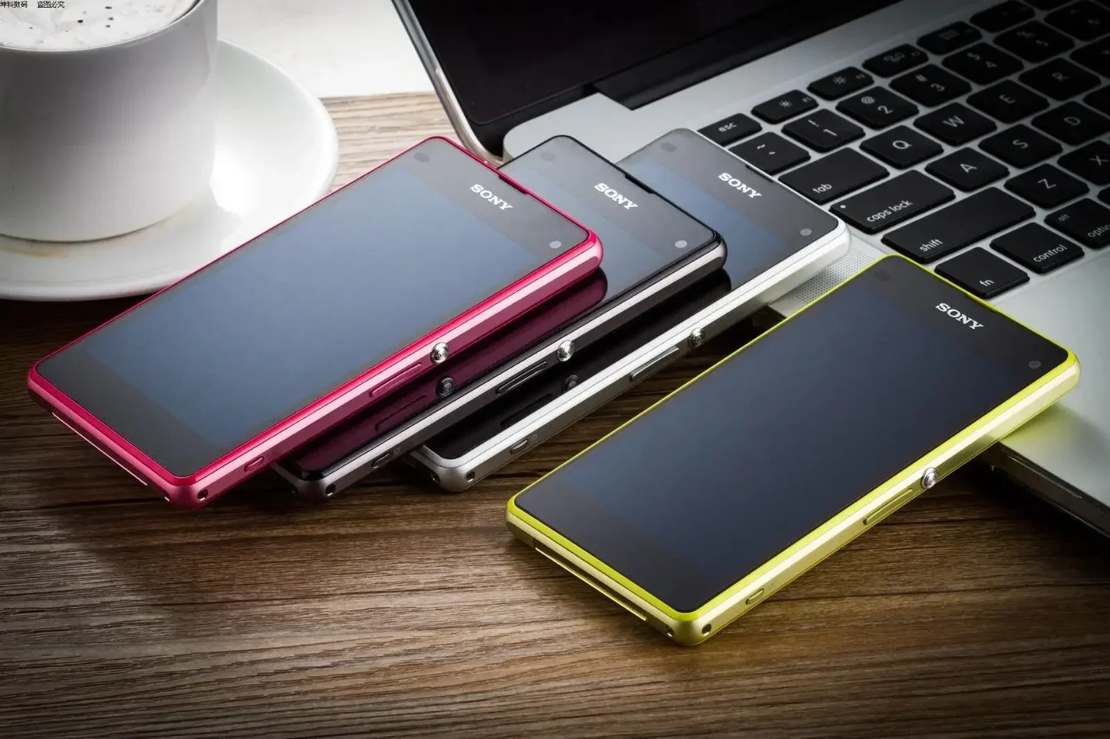 Смартфон SONY xperia z1 2/16ГБ global б/у