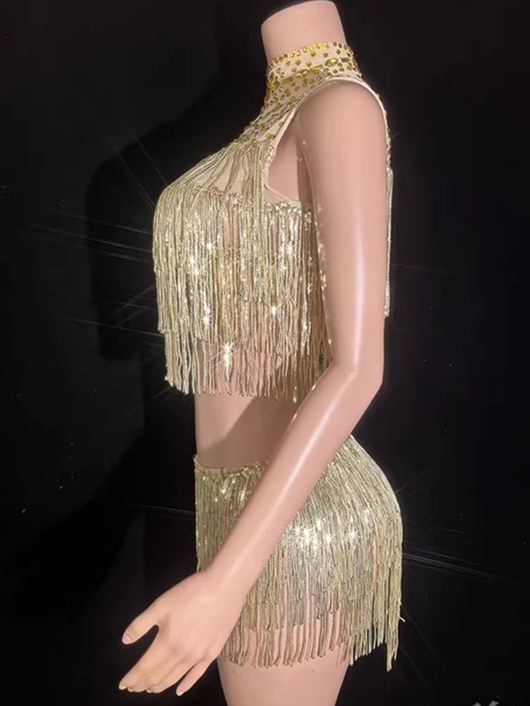 Высококачественный короткий топ с кисточками и стразами + облегающая бедра юбка